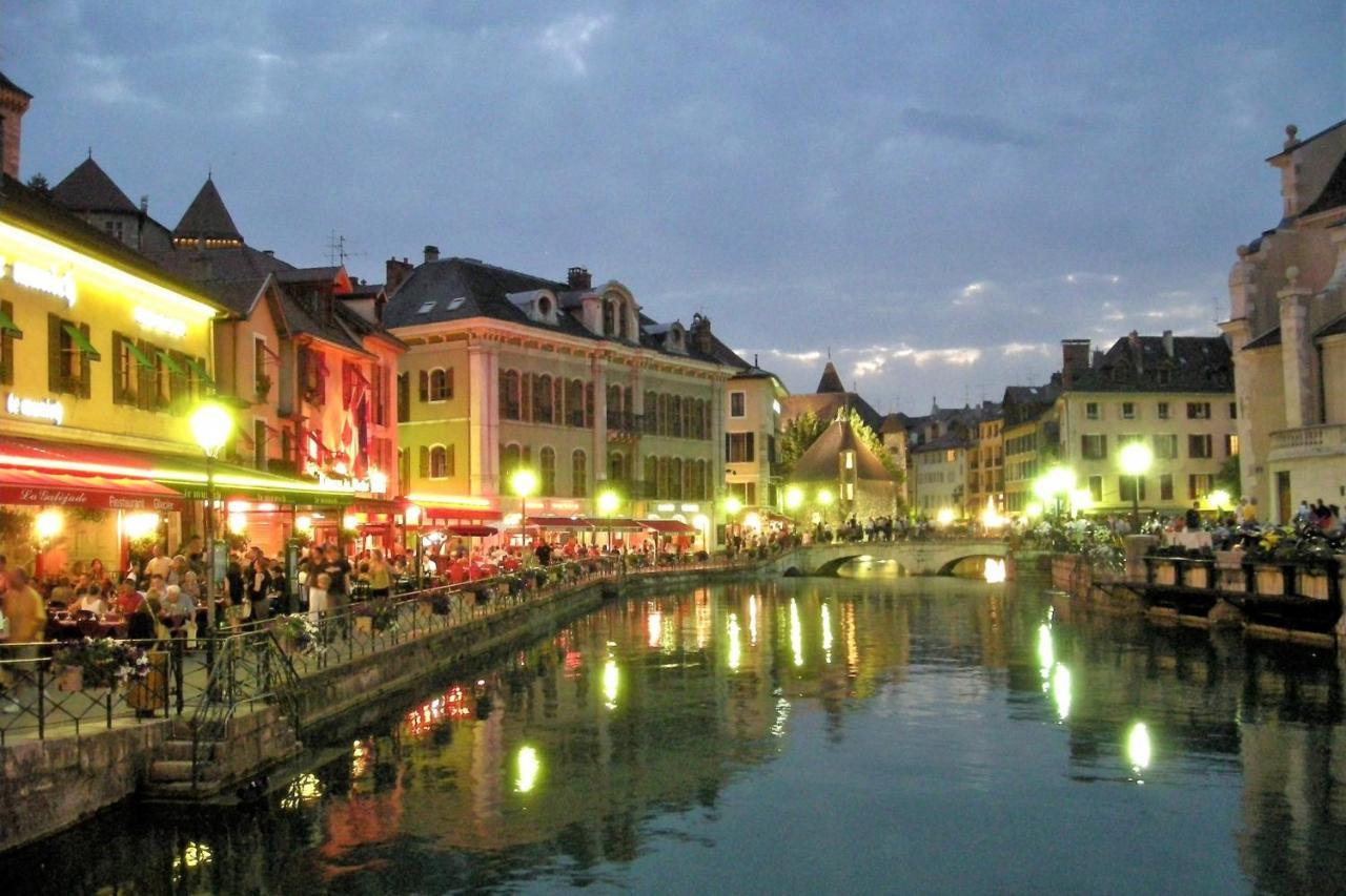 Le Family Lodge 2 Chambres 4 Personnes Classe 3 Etoiles Annecy Kültér fotó