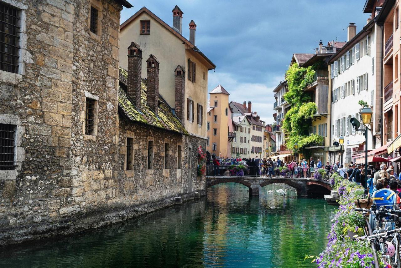 Le Family Lodge 2 Chambres 4 Personnes Classe 3 Etoiles Annecy Kültér fotó