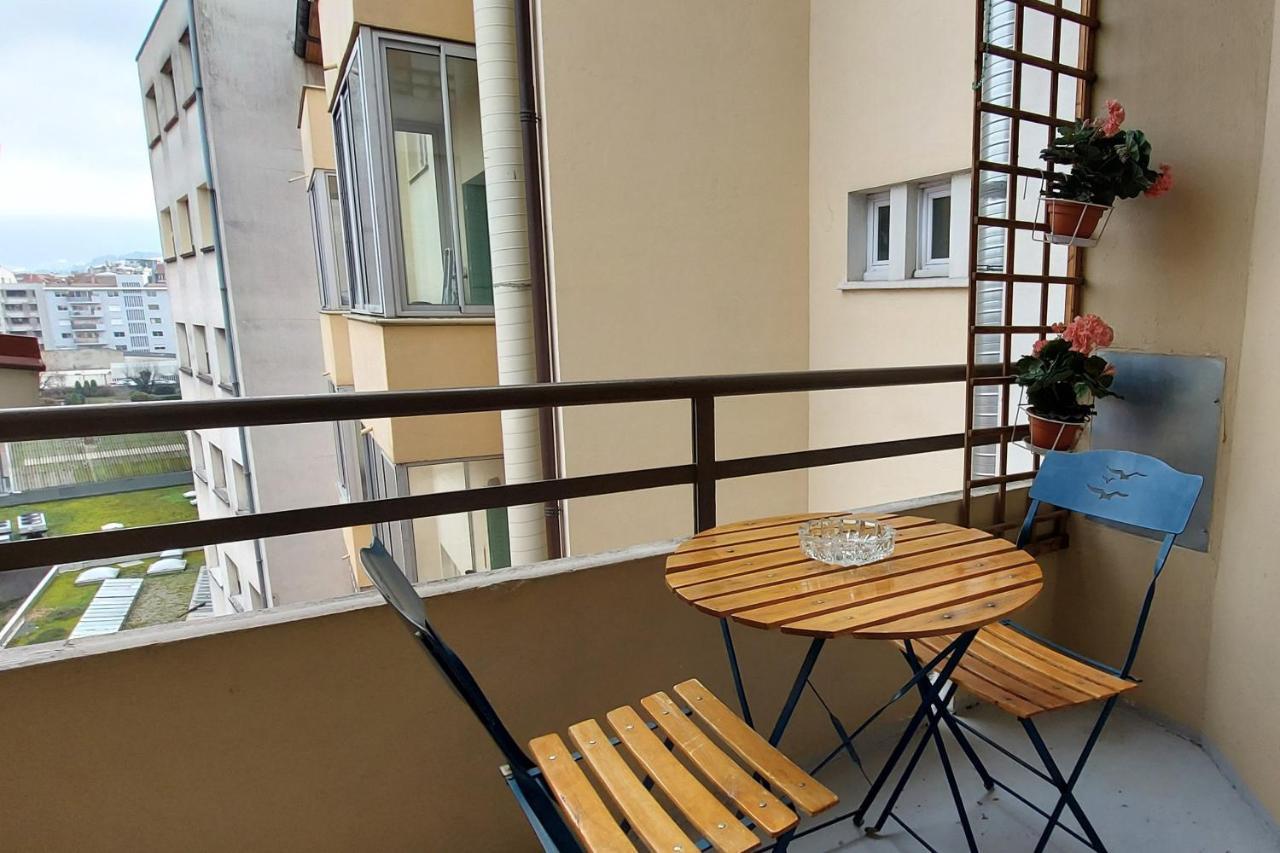 Le Family Lodge 2 Chambres 4 Personnes Classe 3 Etoiles Annecy Kültér fotó