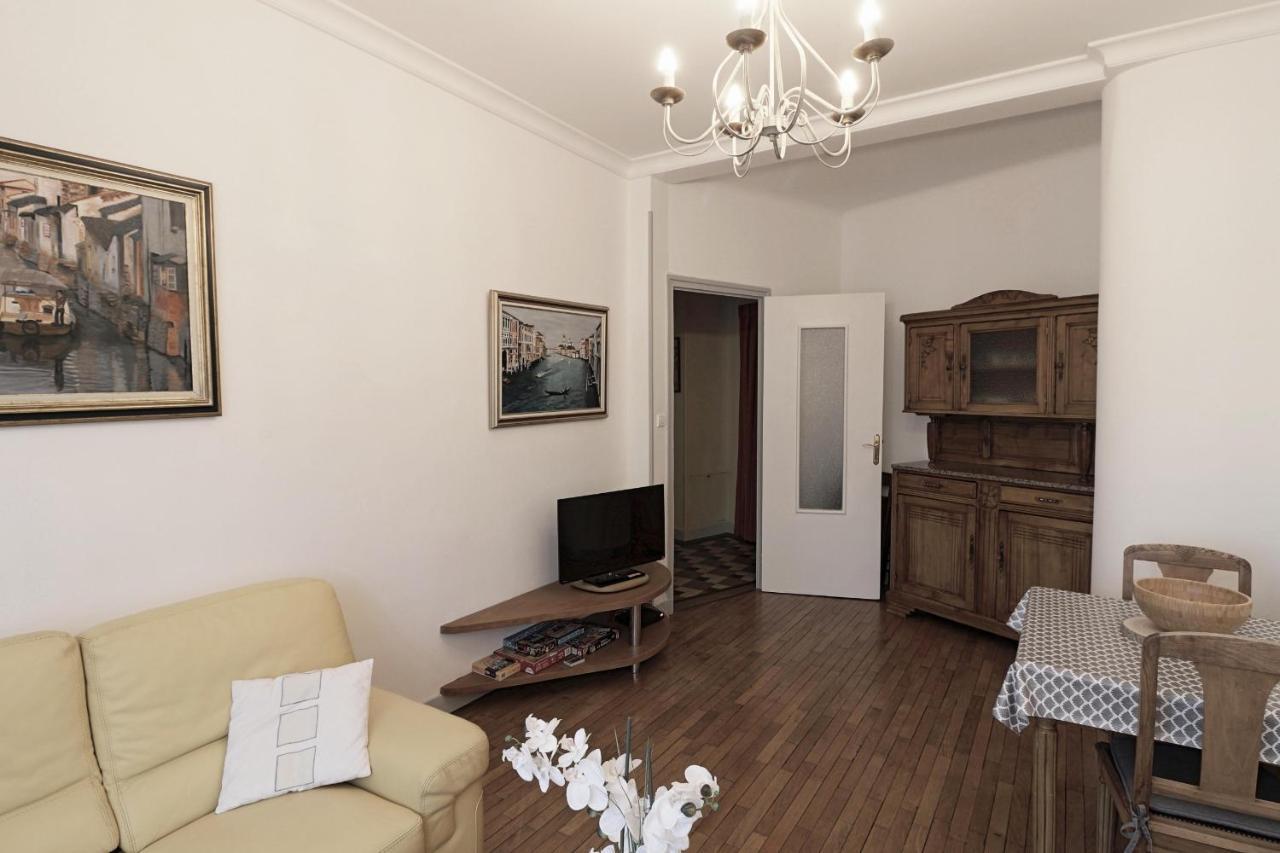 Le Family Lodge 2 Chambres 4 Personnes Classe 3 Etoiles Annecy Kültér fotó