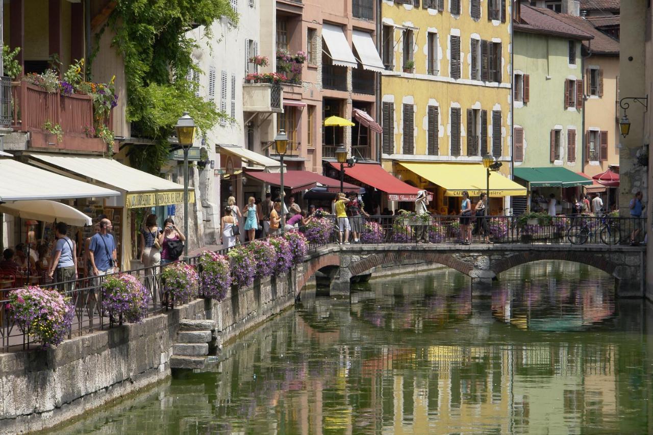 Le Family Lodge 2 Chambres 4 Personnes Classe 3 Etoiles Annecy Kültér fotó
